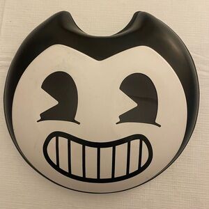 Bendy Black and White Face Mask